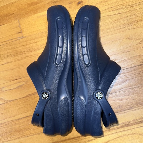 Crocs Shoes‎ Mens 12 Navy Blue Work Clogs Non Slip Resistant Kitchen Comfort - Picture 6 of 7
